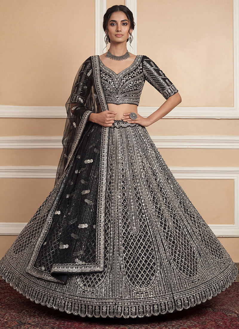 Heavy Net Black Bridal Wear Zari & Sequins Embroidery Work Bridal Lehenga Choli 389007