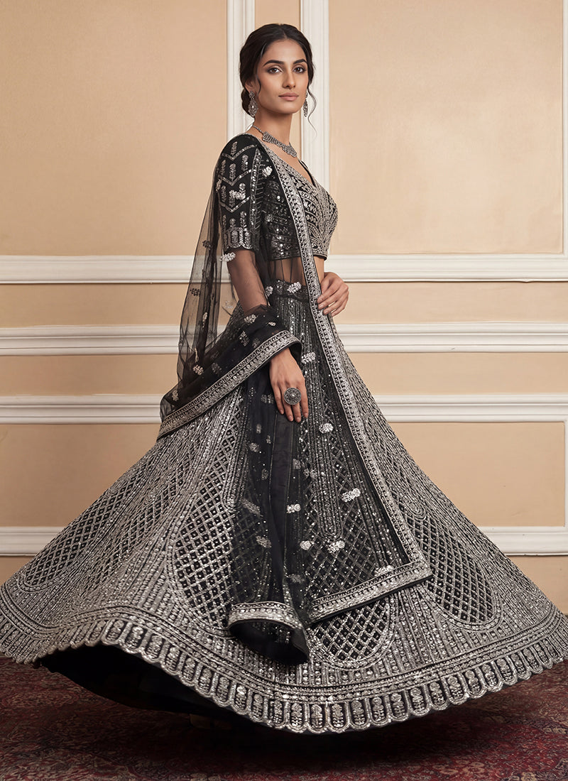 Heavy Net Black Bridal Wear Zari & Sequins Embroidery Work Bridal Lehenga Choli 389007