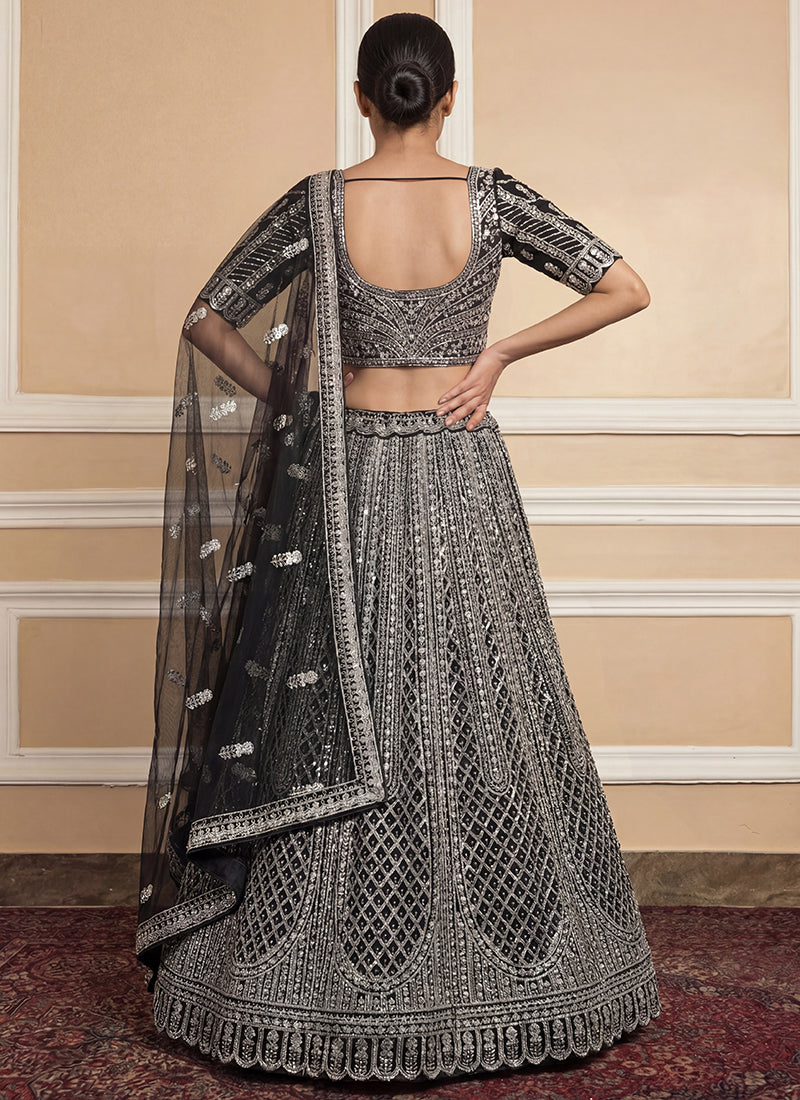 Heavy Net Black Bridal Wear Zari & Sequins Embroidery Work Bridal Lehenga Choli 389007