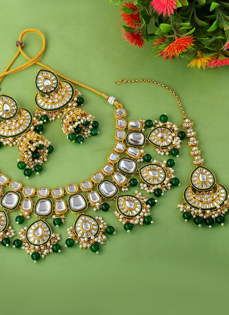 Green Wedding Wear Kundan Necklace Set