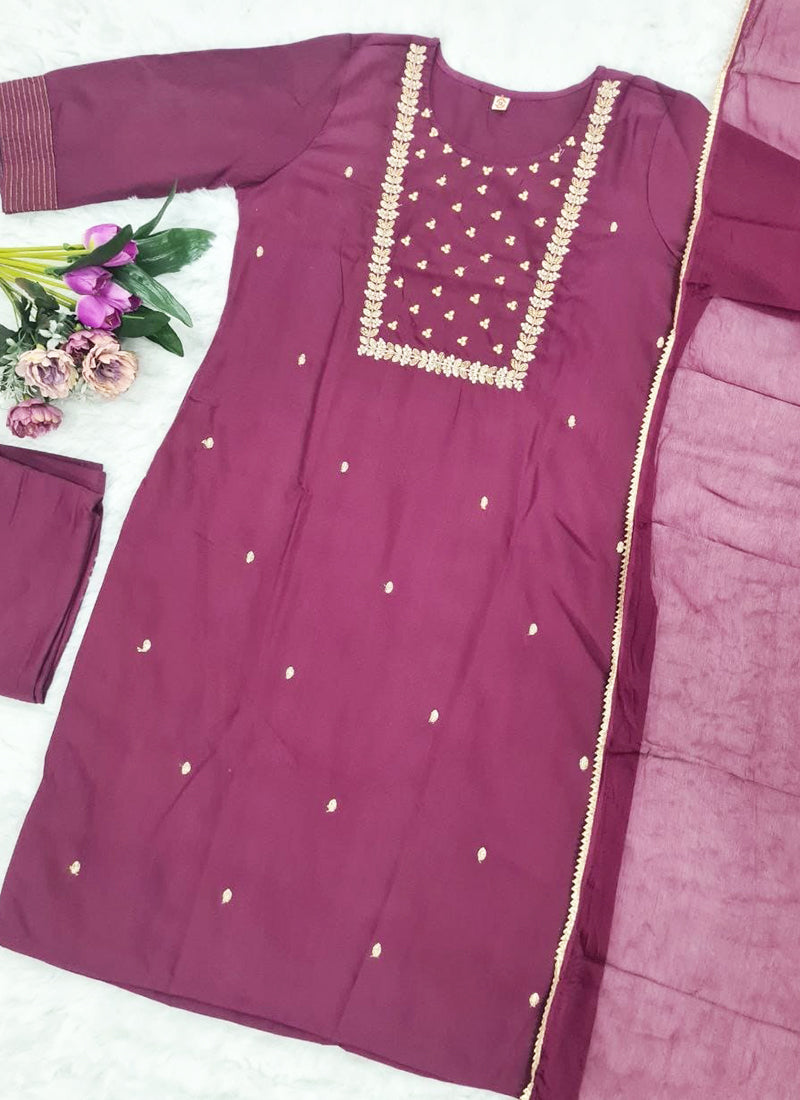 Rayon Slub Magenta Casual Wear Embroidery Work Readymade Kurti Set