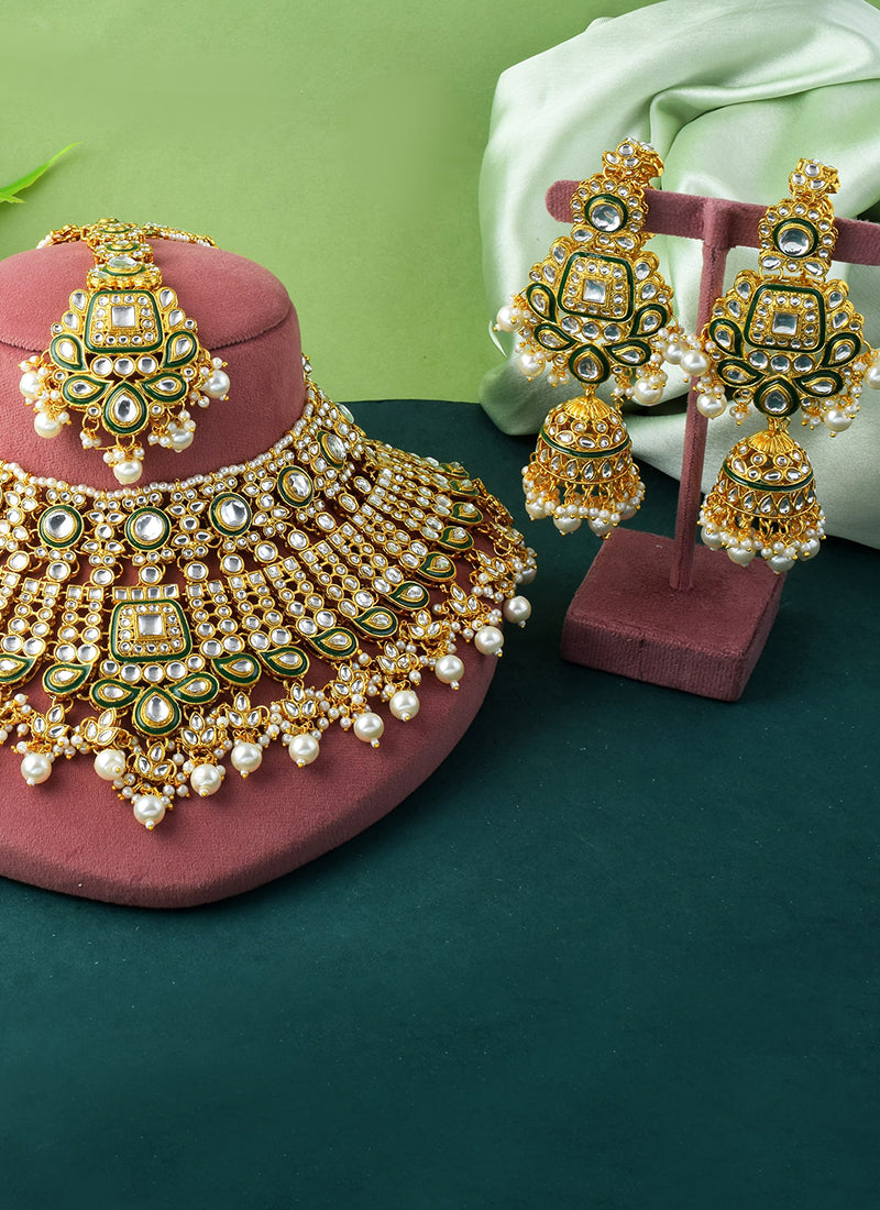 White Wedding Wear Kundan Ethnic Design Necklace Set